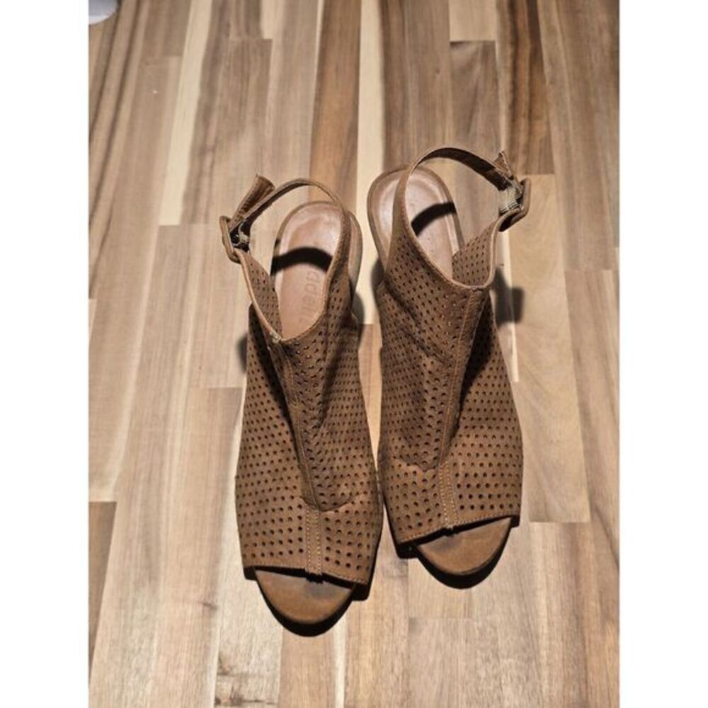 Madden NYC Brogan Women's Brown‎ Heels Size 9